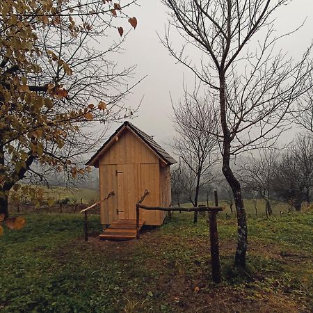 Apartamento Kmetija Pecnik Prevalje Exterior foto