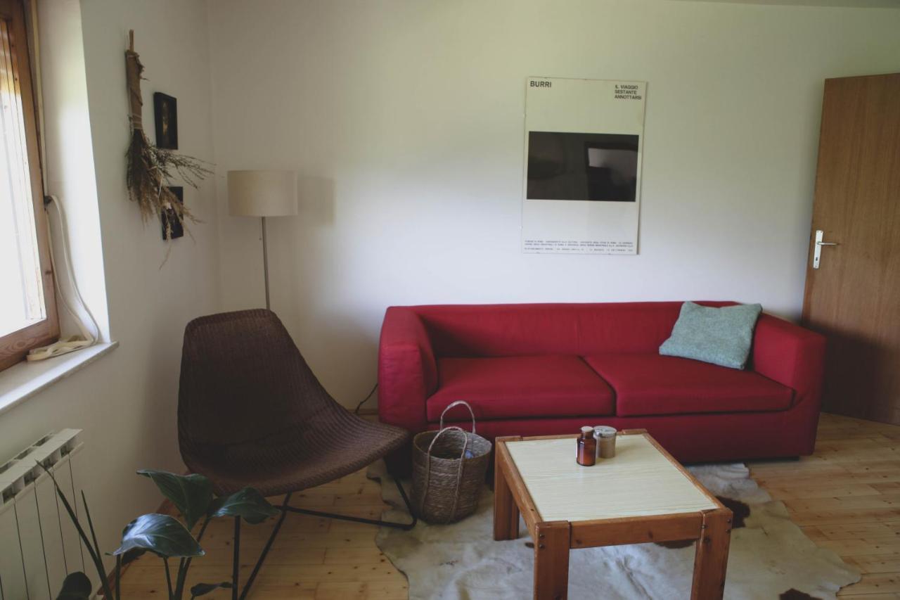 Apartamento Kmetija Pecnik Prevalje Exterior foto