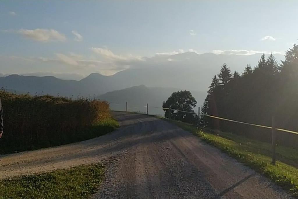 Apartamento Kmetija Pecnik Prevalje Exterior foto